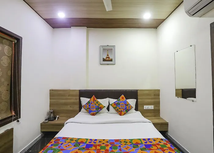 Fabhotel Vedanta Inn - Nr Sitabudli Fort Nagpur